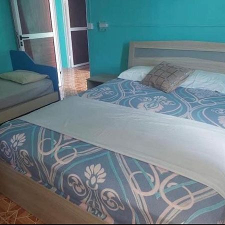 Tilapasse Resto & Guest House Port South East Екстер'єр фото