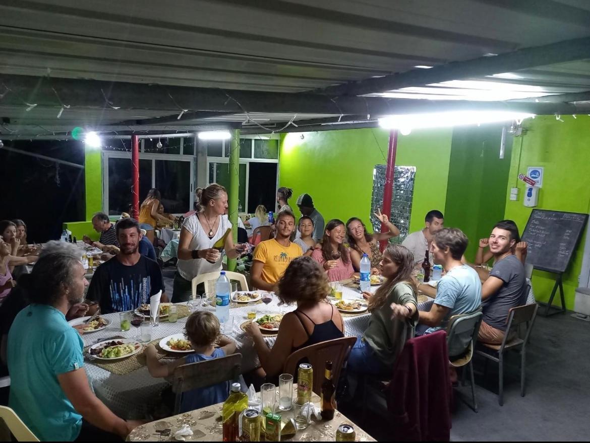 Tilapasse Resto & Guest House Port South East Екстер'єр фото